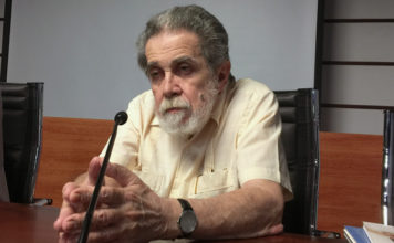 Diálogo abierto con Manuel Díaz Martínez